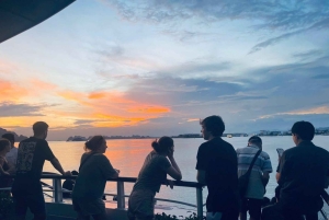 Hanói: Viagem de um dia à Baía de Ha Long – Cruzeiro de luxo e almoço local