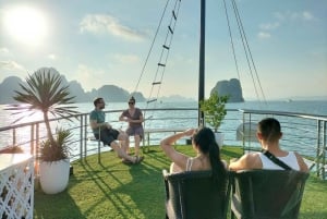 Hanoi: Ha Long Bay päiväretki - ylellinen risteily ja buffet-lounas