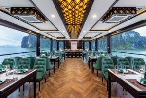 Hanoi: Ha Long Bay päiväretki - ylellinen risteily ja buffet-lounas