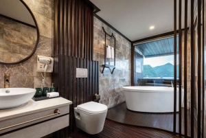 Hanoi: Ha Long & Lan Ha Bay 5*-Kreuzfahrten: Balkon, alle Mahlzeiten