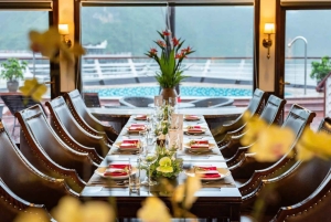 Hanoi: Ha Long & Lan Ha Bay 5* cruises: balkon, alle maaltijden