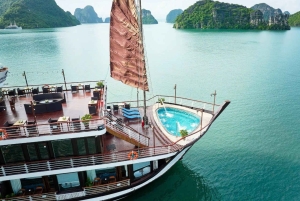 Hanoi: Ha Long & Lan Ha Bay 5* cruises: balkon, alle maaltijden