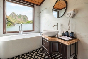 Hanoi: Ha Long & Lan Ha Bay 5* cruises: balkon, alle maaltijden