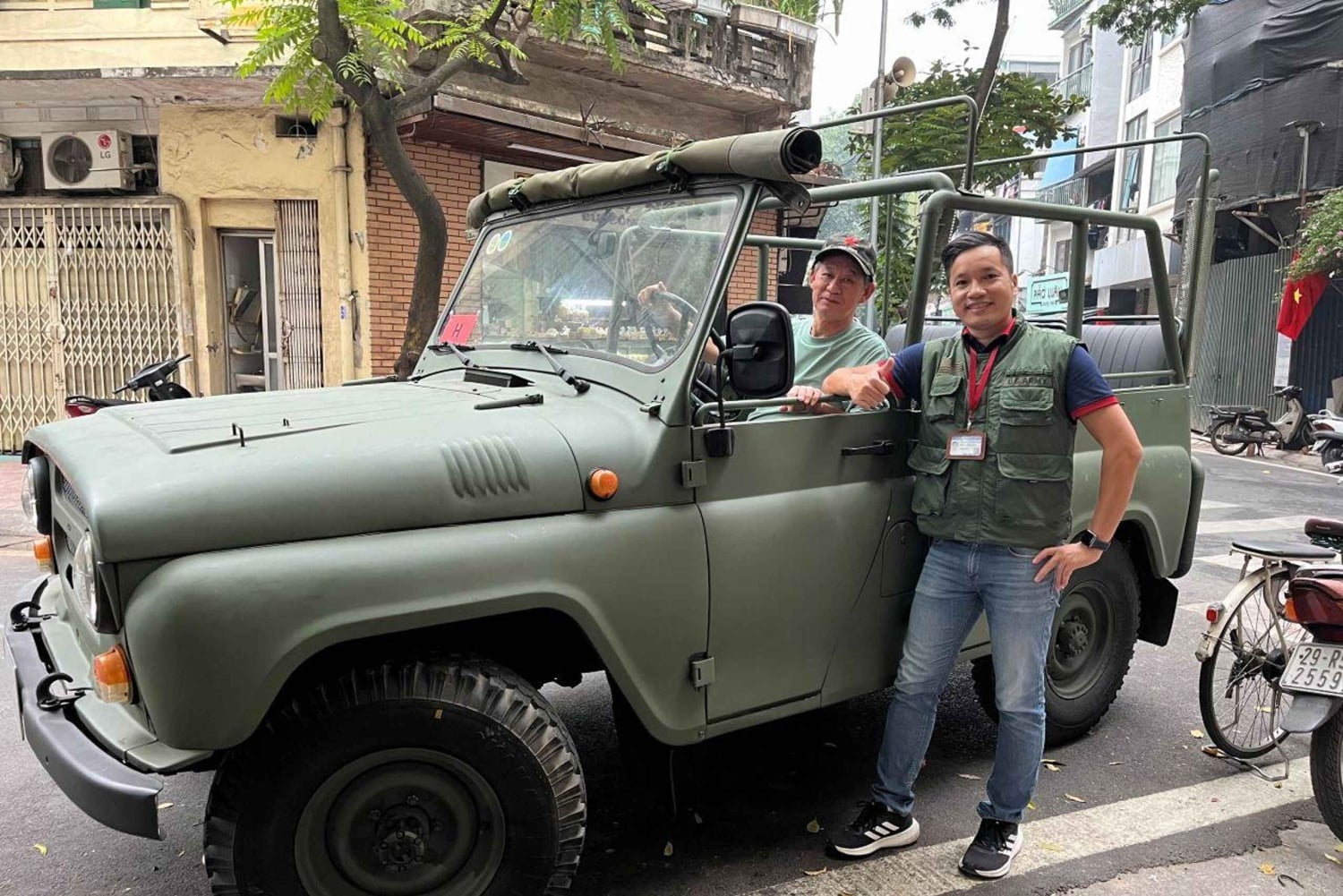 Hanoi: Half‑Day Jeep City Tour, Landmarks & Local Food