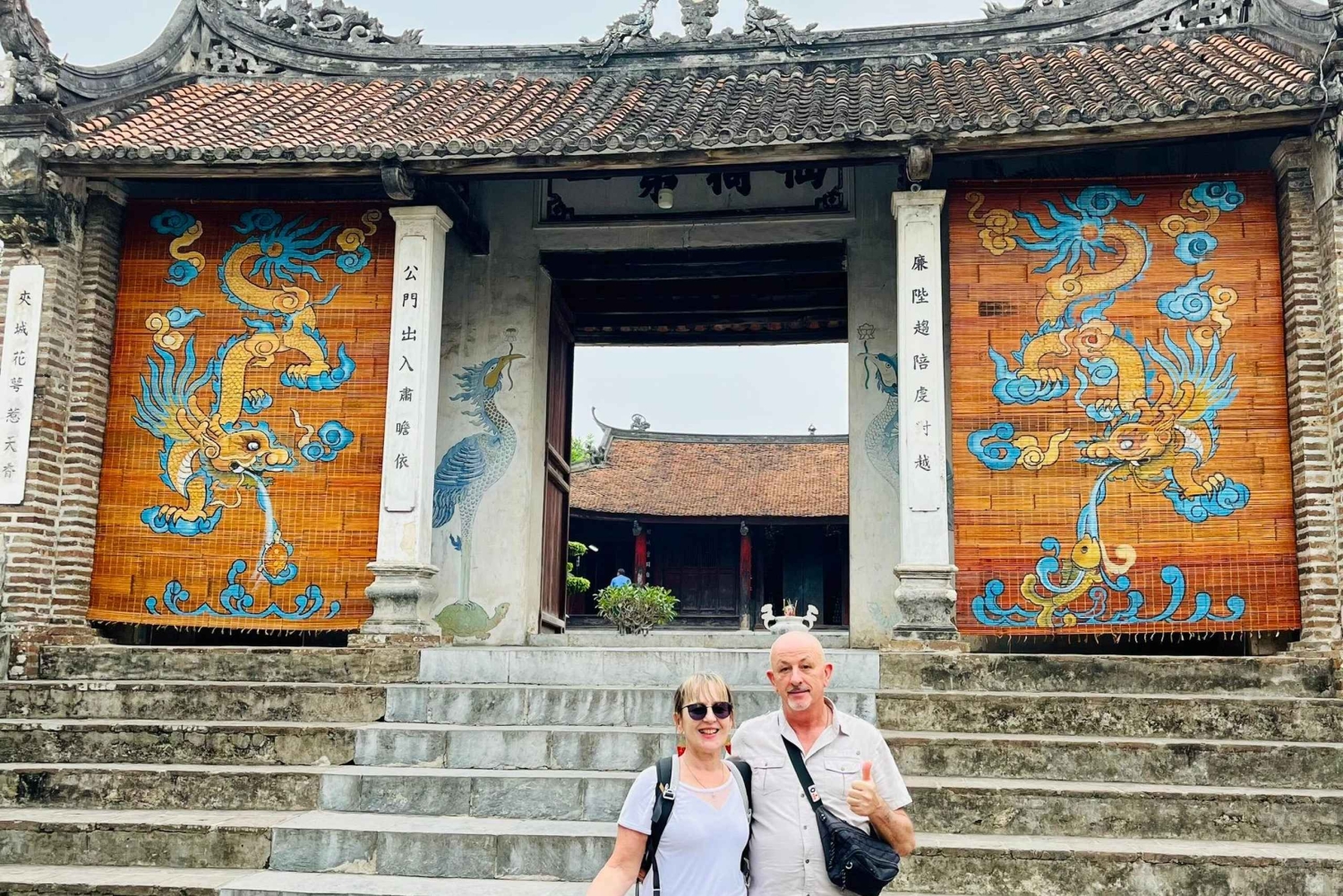 Tour di mezza giornata in Vespa a Hanoi: periferia e storia della cittadella di Co Loa