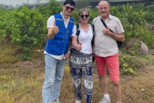 Tour di mezza giornata in Vespa a Hanoi: periferia e storia della cittadella di Co Loa