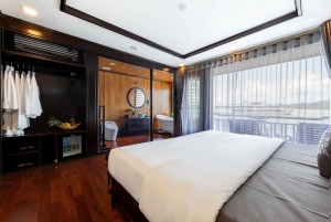 Hanoi: 2-dages 5-stjernet krydstogt i Halong-bugten med balkon og badekar