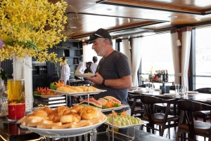 Hanoi: 2-dages 5-stjernet krydstogt i Halong-bugten med balkon og badekar