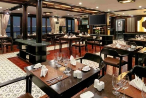 Hanoi: Halongbukta 2 dager 1 natt cruise