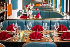 Hanoi: Bådtur i Halong-bugten med buffet, kajaksejlads og transport