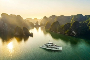 Hanoi: Halong Bay Luksus 5-stjernet krydstogt med jacuzzi og frokost