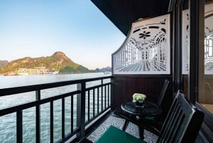JadeSails — роскошный дневной круиз. Откройте для себя бухту Халонг и Лань Ха.