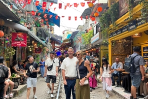 Historisk rundtur i Hanoi med Jeep Discovery (ny aktivitet)