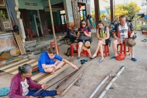 Hanoi: Hoi Village Mat Weaving Village Guided Tour with Meal