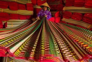 Hanoi: Hoi Village Mat Weaving Village Guided Tour with Meal