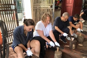 Hanoi: Tour zum Weihrauchdorf, zu den Konushüten und zur Messerherstellung