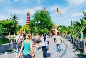 Hanoi: wioska kadzideł, kapelusze, sztuka lakiernicza i ulica kolejowa