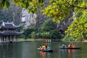 Hanoi: Dagsutflykt till rökelsebyarna och Ninh Binh Hoa Lu Trang An