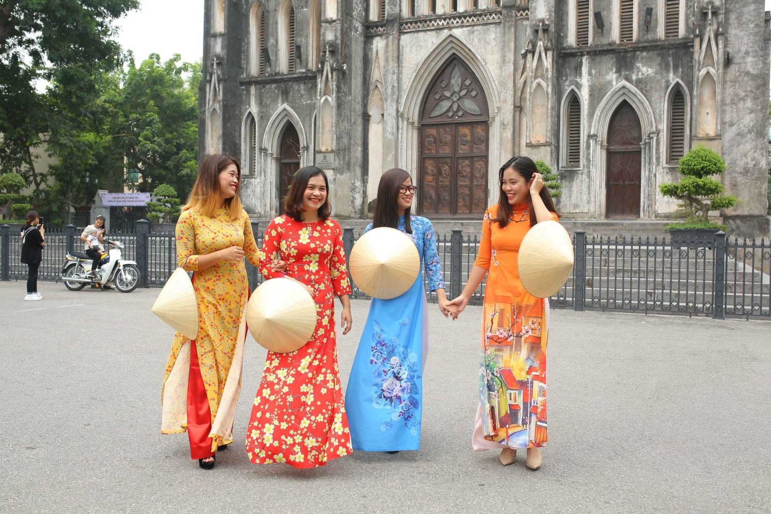 Hanoi: Instagram-kelpoinen kiertoajelu kaupungin kauneimpiin maisemiin