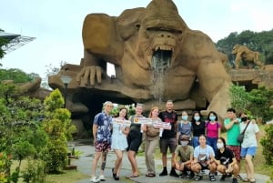 Hanoi: Islands & Caves Ha Long Cruise with Lunch & Kayaking