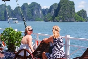 Hanoi: Islands & Caves Ha Long Cruise with Lunch & Kayaking