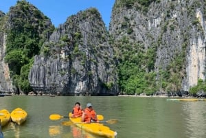 Hanoi: Islands & Caves Ha Long Cruise with Lunch & Kayaking