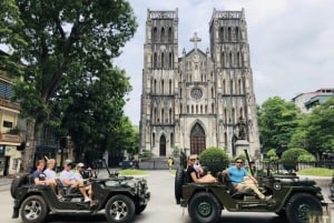 Avventura in jeep ad Hanoi: Un viaggio culturale
