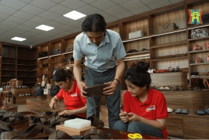 Hanoi: Villaggio del rattan e delle scarpe o Villaggio dell'incenso, Villaggio dei cappelli