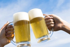 Tour gastronómico e de cerveja fresca local em Hanói com a Train Street