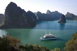 Hanoi: Luksuscruise i Lan Ha-bukten med Jade Sails og lunsjbuffé