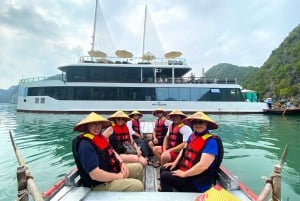 Hanoi: Luksuscruise i Lan Ha-bukten med Jade Sails og lunsjbuffé