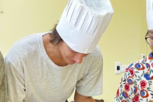 Hanoi: Traditional Cooking Class & Market Tour