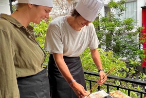 Hanoi: Traditional Cooking Class & Market Tour
