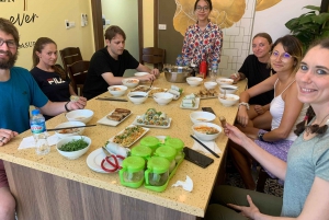 Hanoi: Traditional Cooking Class & Market Tour