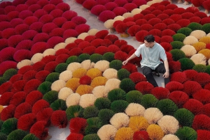 Hanoi: Mega Grand World & Ceramic Village or Incense and Hat