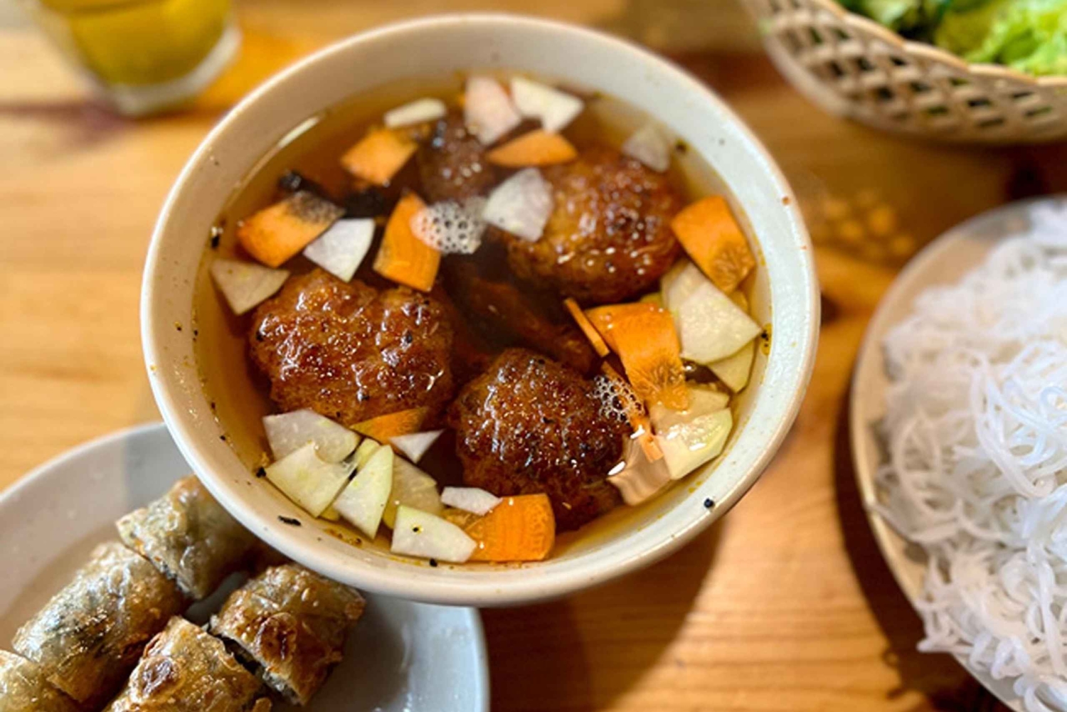 Guidet mattur med 3–5 stopp på Michelin-restauranter i Hanoi