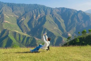 Hanoi: Moc Chau & Ta Xua 2-Day Tour with Hotel and Cloud