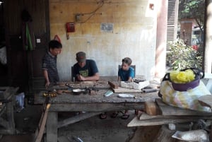 Hanoi: Moc Thon Woodtales — rzeźbienie w drewnie w ukrytej willi