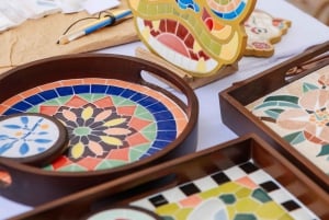 Hanoi: Mosaik-Workshop mit einem lokalen Künstler
