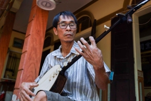 Hanoi: wioska instrumentów muzycznych lub wioska kapeluszy i kadzideł