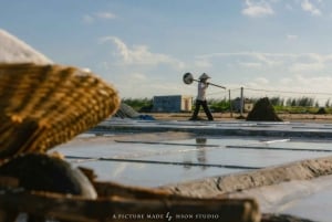 Hanoi: Nam Dinh Bach Long Salt-Making Village Tour