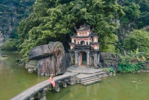 Hanoi Ninh Binhin karhujen turvapaikka tai Trang An, Mua-luola, Hoa Lu