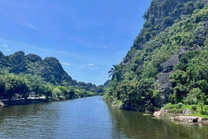 Hanoi Ninh Binhin karhujen turvapaikka tai Trang An, Mua-luola, Hoa Lu