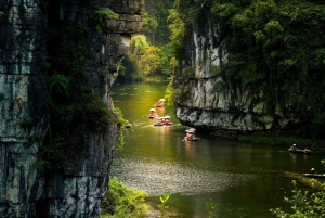 Hanoi Ninh Binhin karhujen turvapaikka tai Trang An, Mua-luola, Hoa Lu