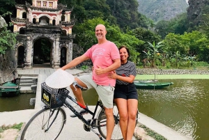 Hanoi: Ninh Binh og Halong Bay – 2 dage, 1 nat i bungalow