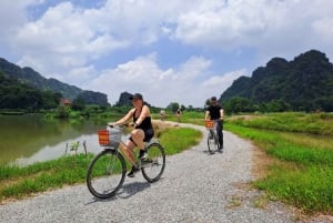 Hanoi: Ninh Binh, Hoa Lu, Tam Coc ja Mua-luola päiväretki