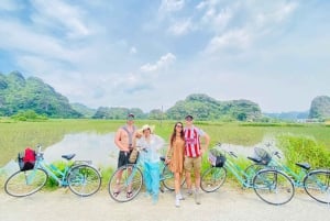 ハノイ：ニンビン|ホアルー、チャンアン、ムア洞窟VIPリムジンでお越しください