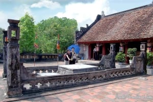 Hanoi: Jednodniowa wycieczka w małej grupie do Ninh Binh luksusowym 9-osobowym samochodem dcar