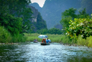 Hanoi: tour en grupo reducido a Ninh Binh con paseo en barco y almuerzo