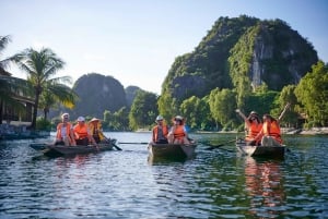 Hanoi: Ninh Binh, Tam Coc, Mua Cave & Hoa Lu with cycling